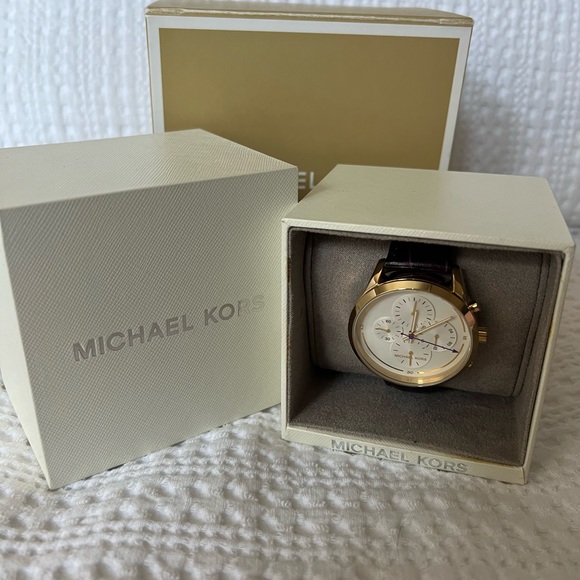 NWT in Box Michael Kors Watch - Picture 1 of 5